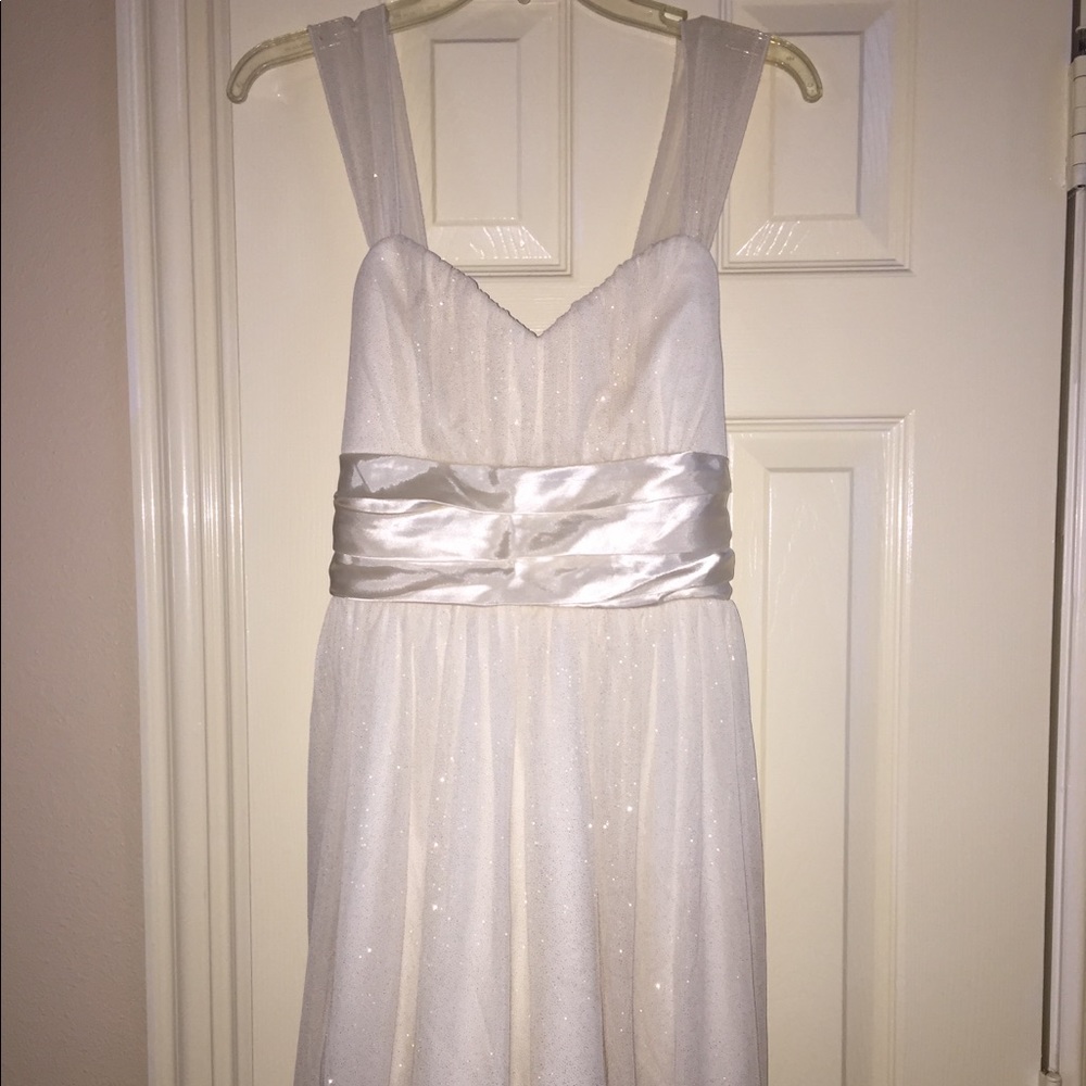 Trixxi White Glitter Cocktail Dress